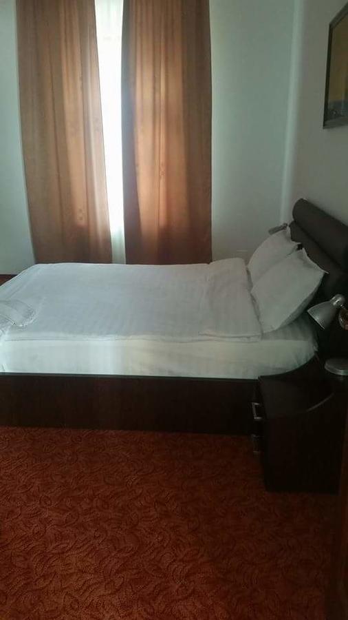 Casa Onyx Hotel Zsilvásárhely Kültér fotó