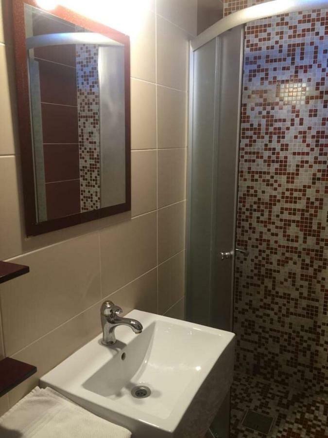 Casa Onyx Hotel Zsilvásárhely Kültér fotó